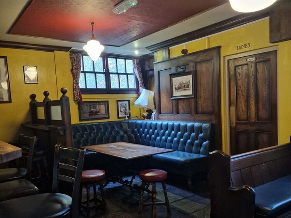 WhatsApp Image 2025-12-08 at 14.57.30 (3).jpeg